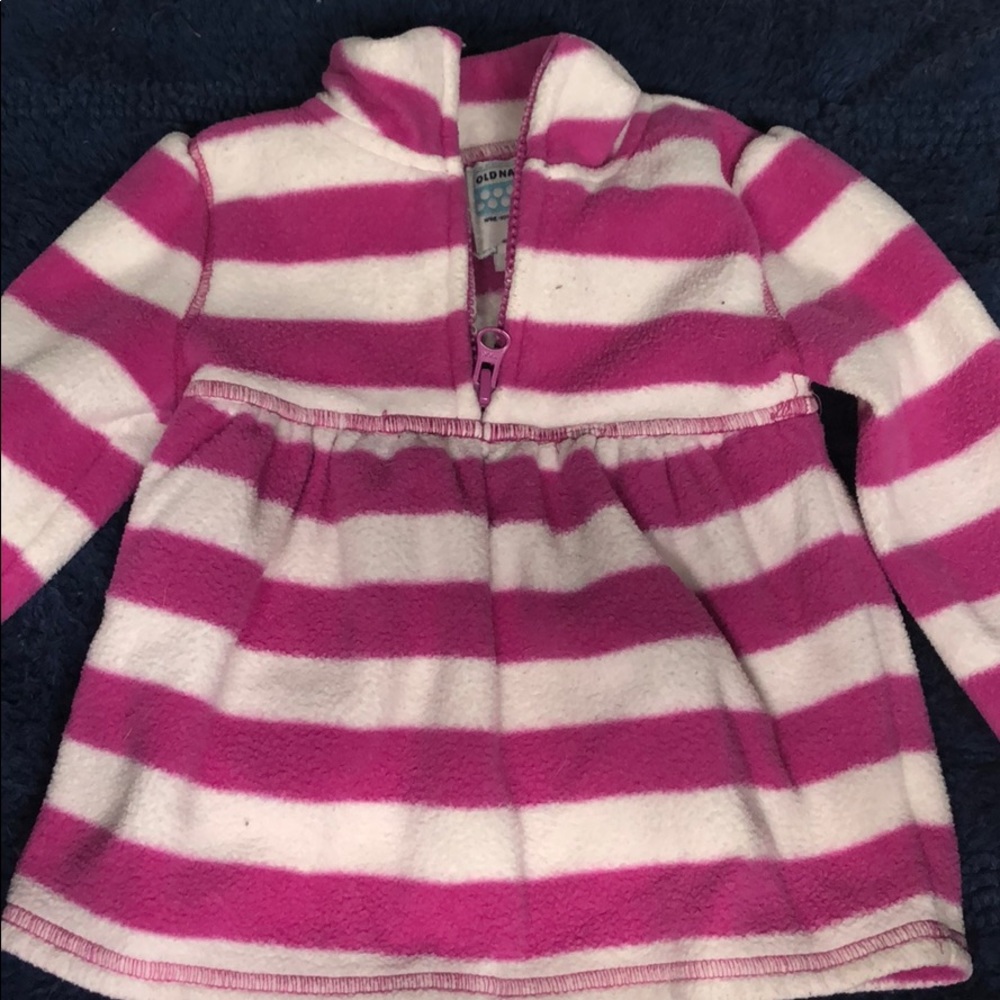 Old navy fleece sweater
